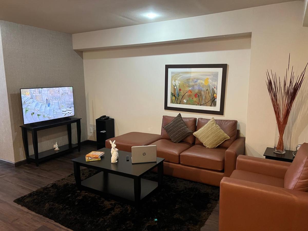 St Isidro Suites Corporate Housing Spa & Wellness Center メキシコシティ エクステリア 写真
